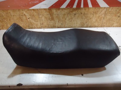 Kawasaki GPZ900R Seat