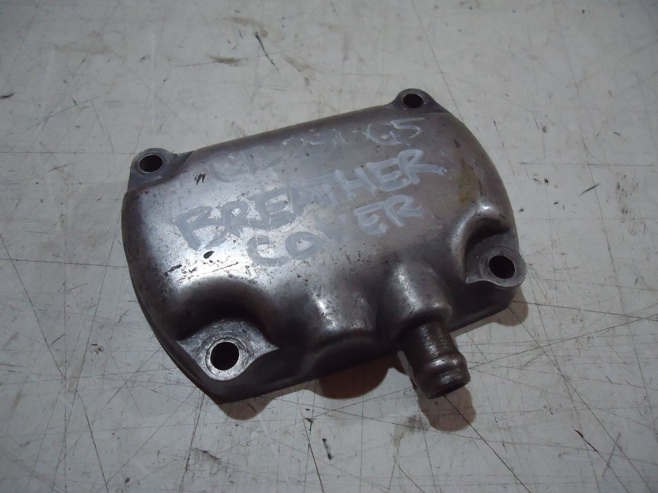 Honda CB250 G5 Engine Breather Cover