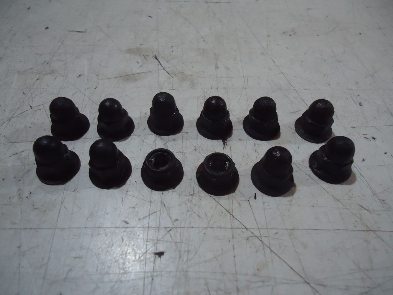 Yamaha XJ550 Engine Cylinder Head Nuts