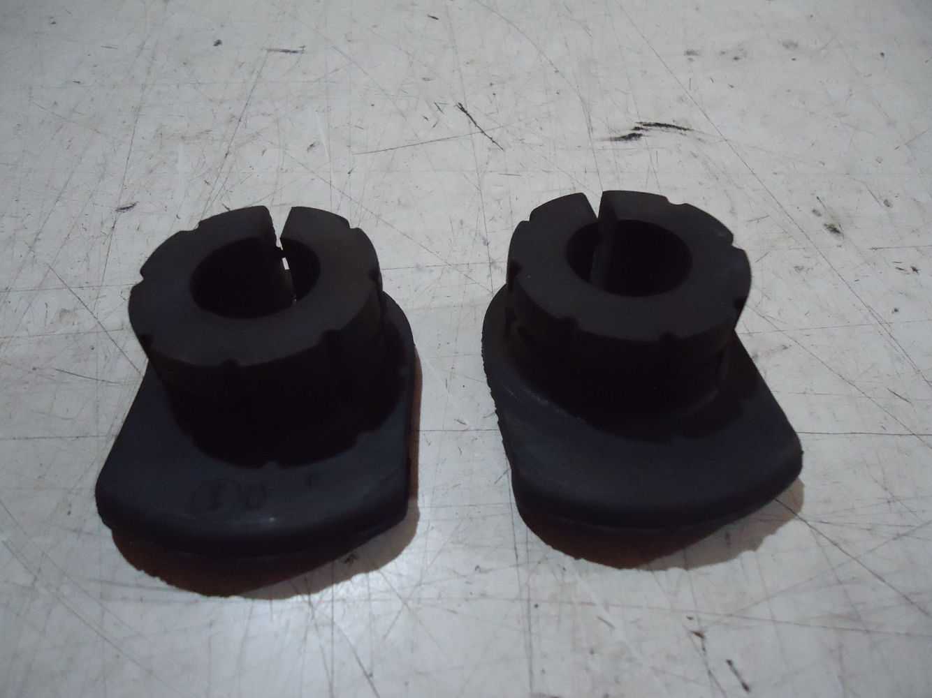 Yamaha FJ1200 Fuel Tank Mount Rubbers