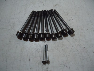 Honda CBR900RR Fireblade Engine Cylinder Head Bolts SC28