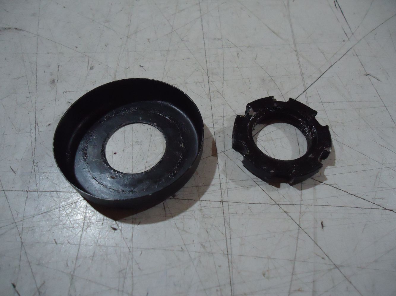 Yamaha XJ550 Seca Yoke Steering Stem Nut & Cover