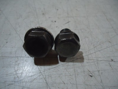 Kawasaki GPZ1000RX Engine Oil Drain Bolts