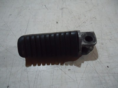 Kawasaki GPZ900R L-H Front Footrest 