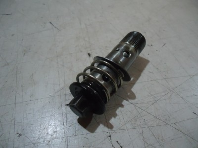 Yamaha XJ550 Engine Oil Filter Bolt