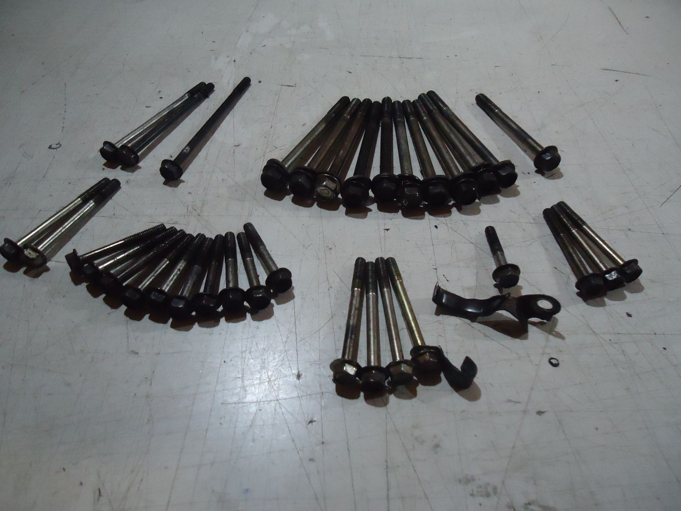 Yamaha XJ550 Engine Crankcase Bolts