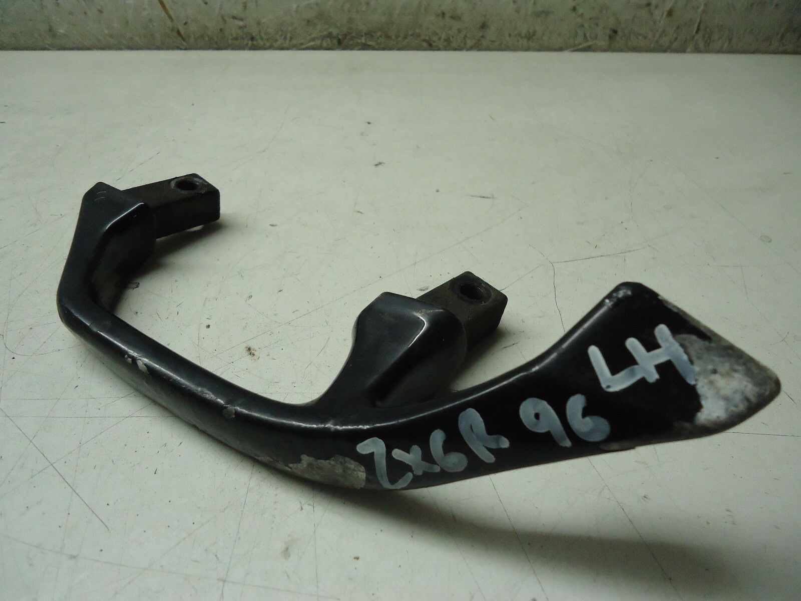 KAWASAKI ZX6R LH GRAB RAIL 1996 ZX6R PILLION GRAB RAIL