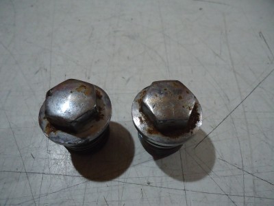 Suzuki GT380K Fork Top Caps GT380 Forks