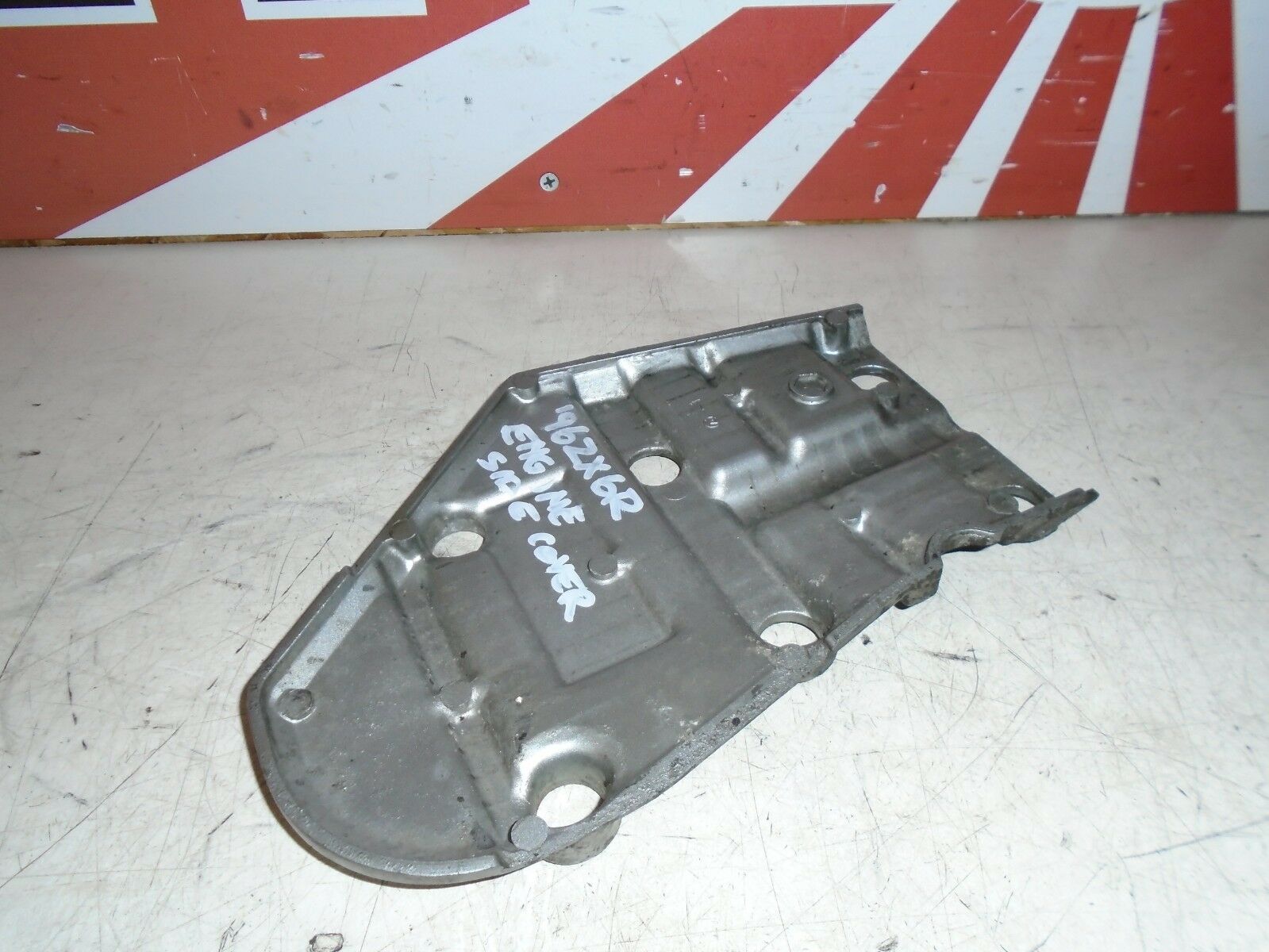 Kawasaki ZX6R Engine Side Cover 1996 ZX6R Side Cover Casing