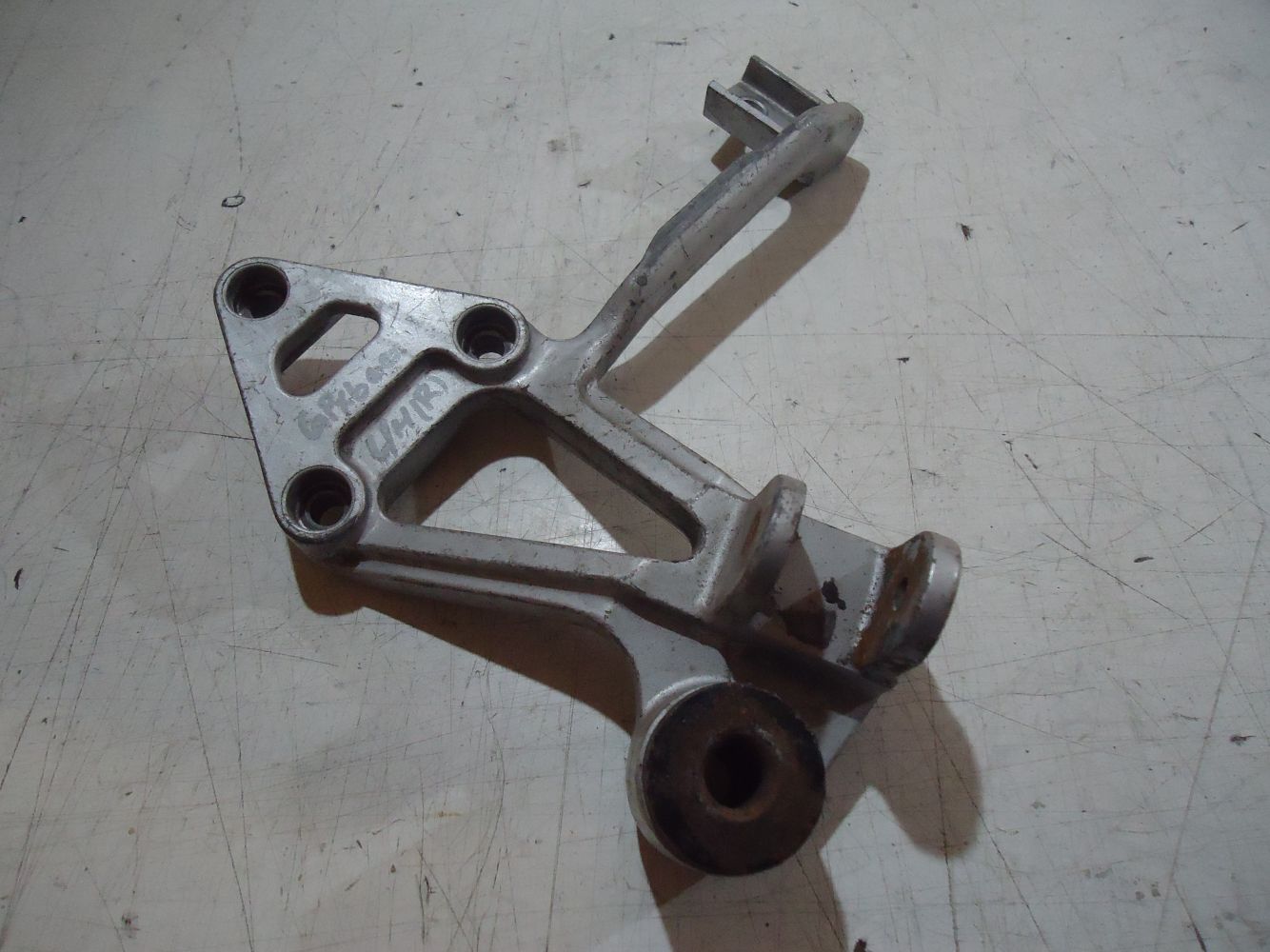 Kawasaki GPX600R L-H Rear Footrest Hanger