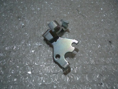 Kawasaki GPZ1000RX Carb Throttle Cable Bracket 