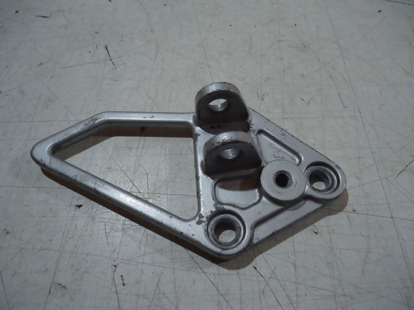 Kawasaki GPX600R L-H Front Footrest Hanger