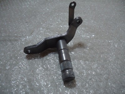 Yamaha XJ750 Maxim Rear Brake Pedal Pivot Shaft