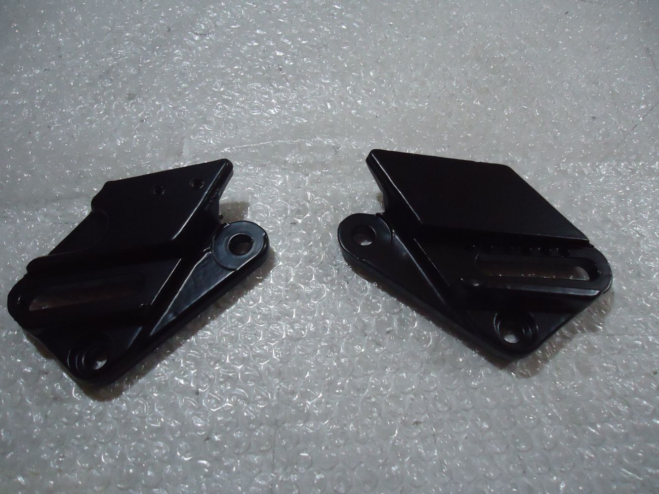 Yamaha XJ750 Maxim Front Footrest Hangers XJ750 Footpeg Hanger