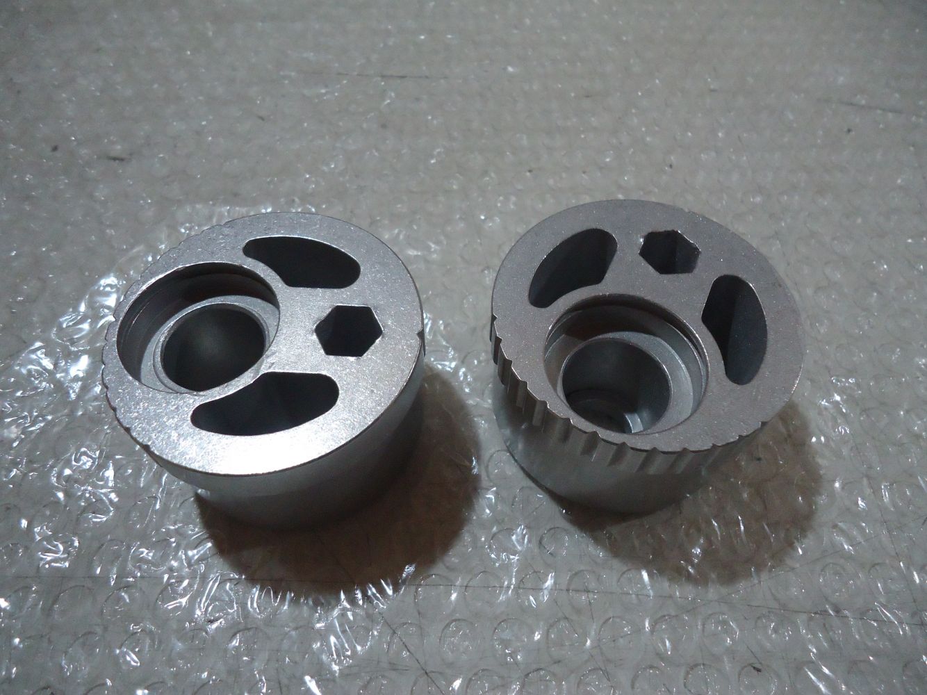 Kawasaki GPZ900R Chain Adjusters