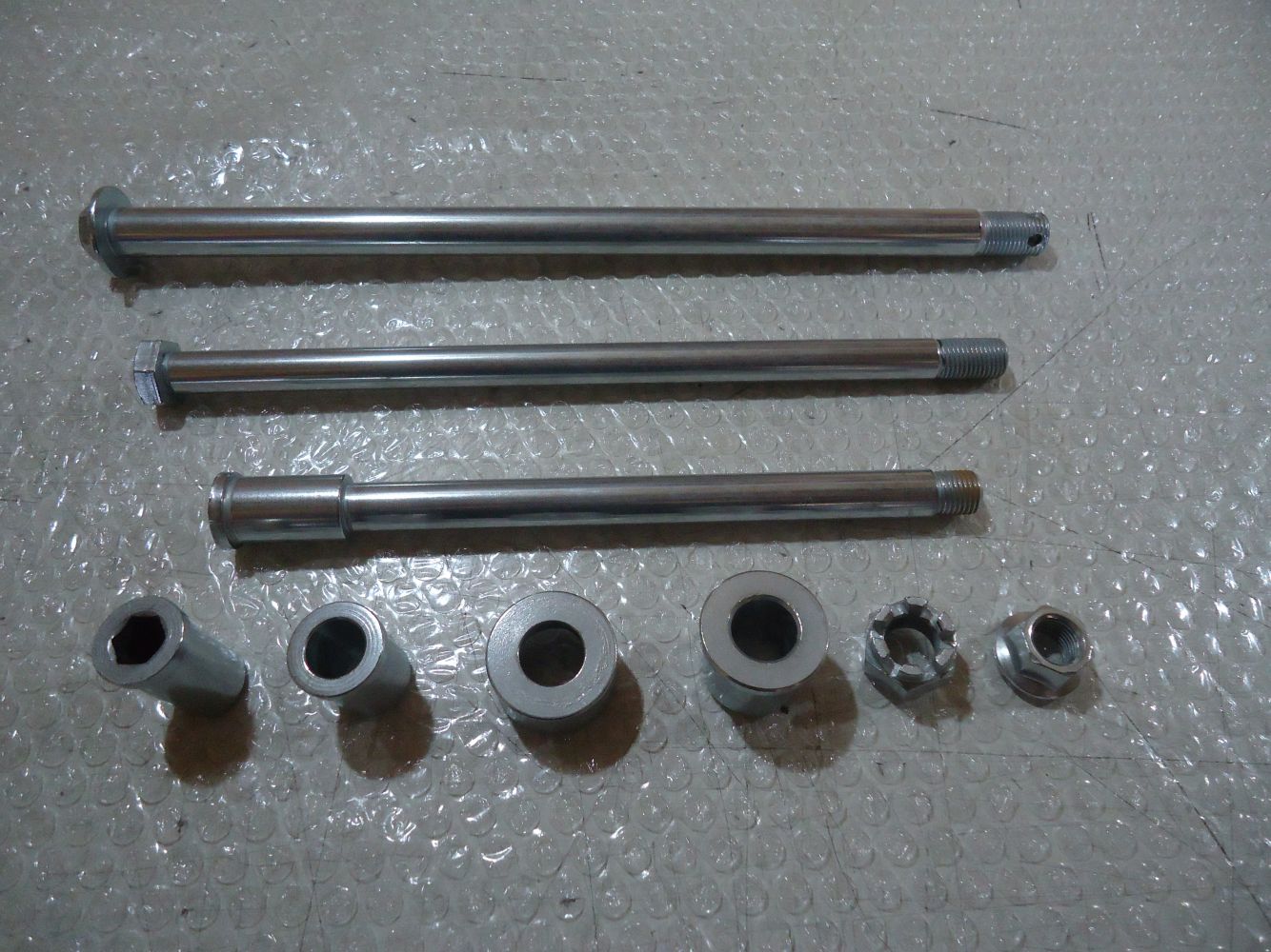Kawasaki GPZ600R Front Rear Wheel Spindle GPZ600 Swingarm Axle Spindle