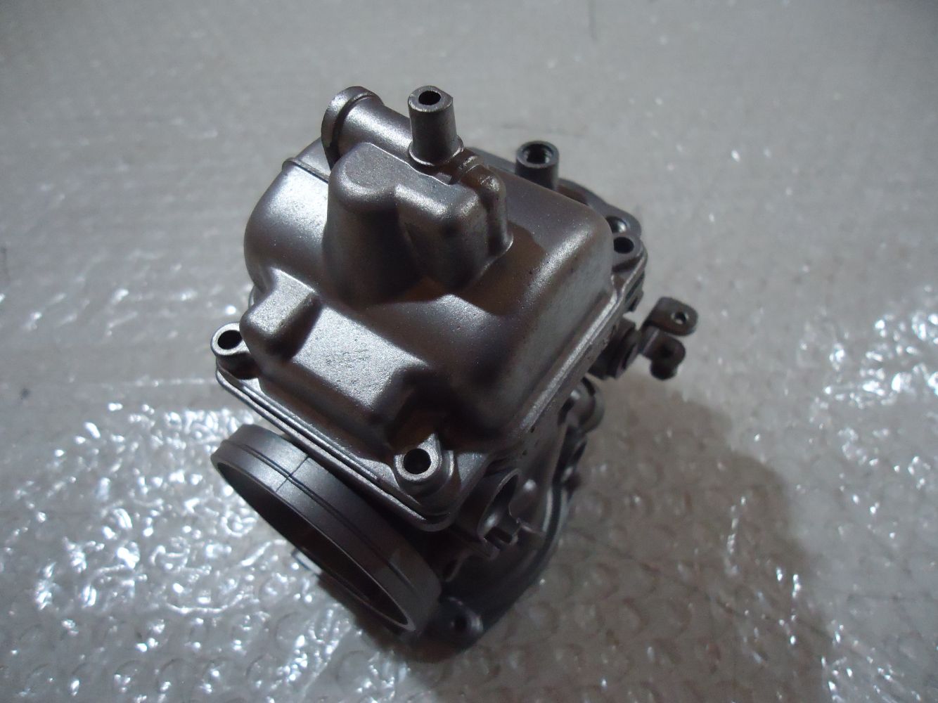 Honda CBX750F Carb Body 3 & Bowl CBX750 Carburettor Carbs