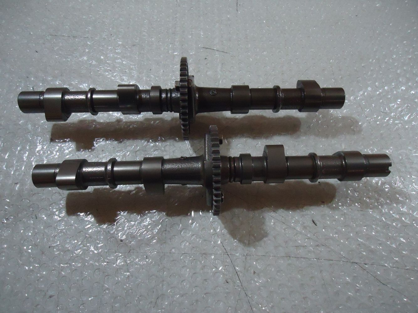 Kawasaki GT550 Camshafts GT 550 Engine Inlet Exhaust Camshaft Z550