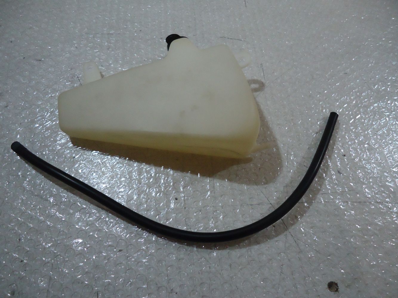 Yamaha FZR600 Water Bottle Expansion Tank