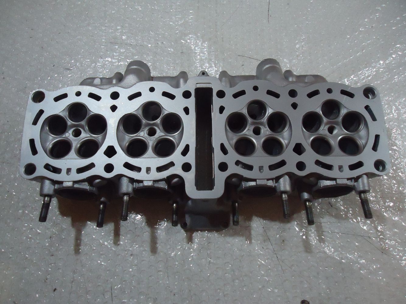 Yamaha YZF1000R Thunderace Engine Cylinder Head YZF1000