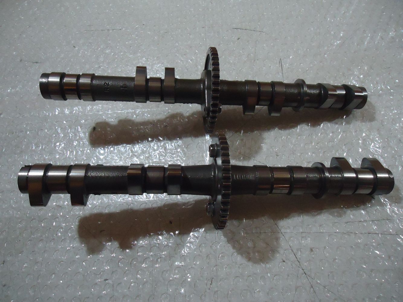 Kawasaki ZZR600 Engine Camshafts ZZR 600 Inlet Exhaust Camshaft