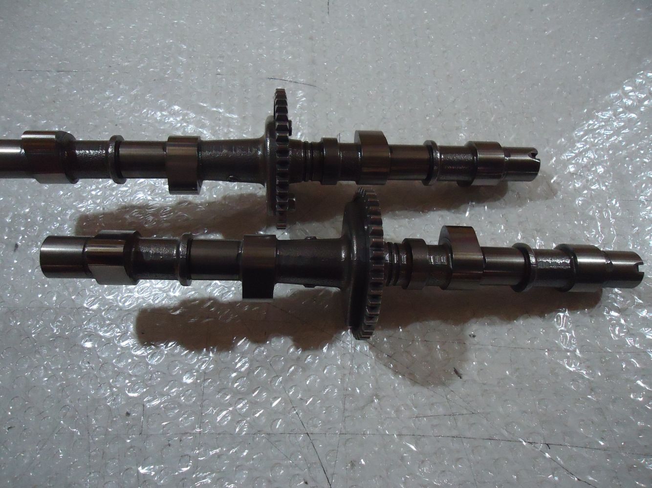 Kawasaki ZR550 Zephyr Camshafts ZR 550 Engine Inlet Exhaust Camshaft