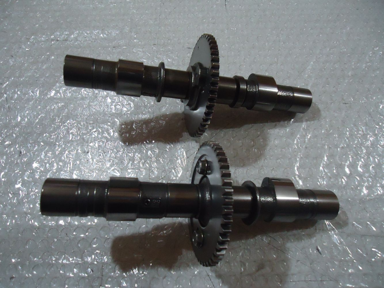 Kawasaki ER500 Camshafts ER 500 Engine Inlet Exhaust Camshaft