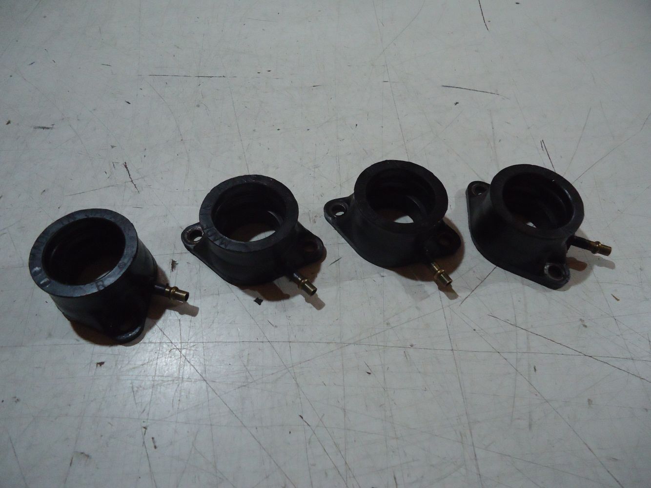 Yamaha XJ550 Seca Carb To Head Inlet Manifold Rubbers
