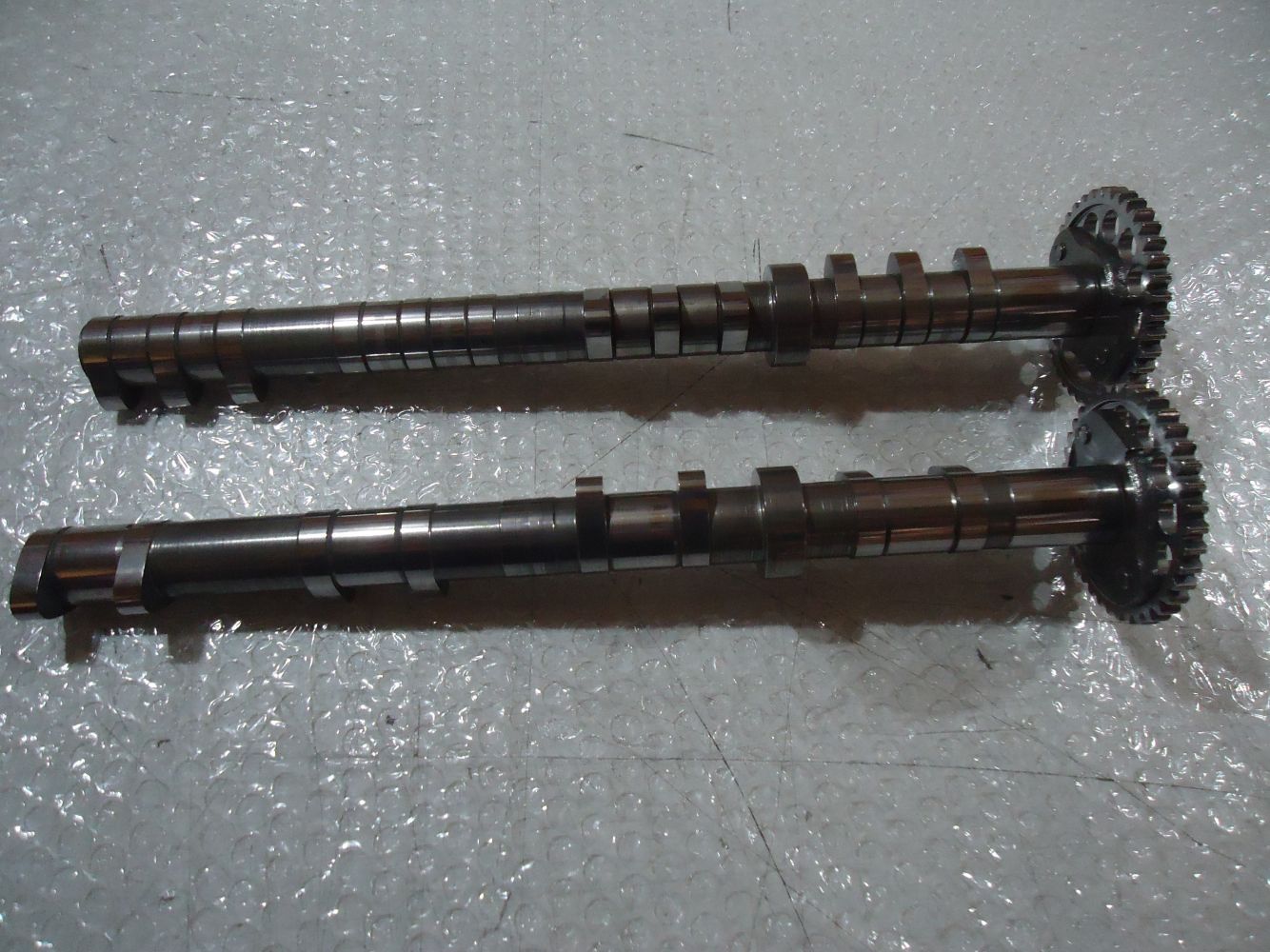 Yamaha R1 Engine Camshafts YZF-R1 Inlet Exhaust Camshaft