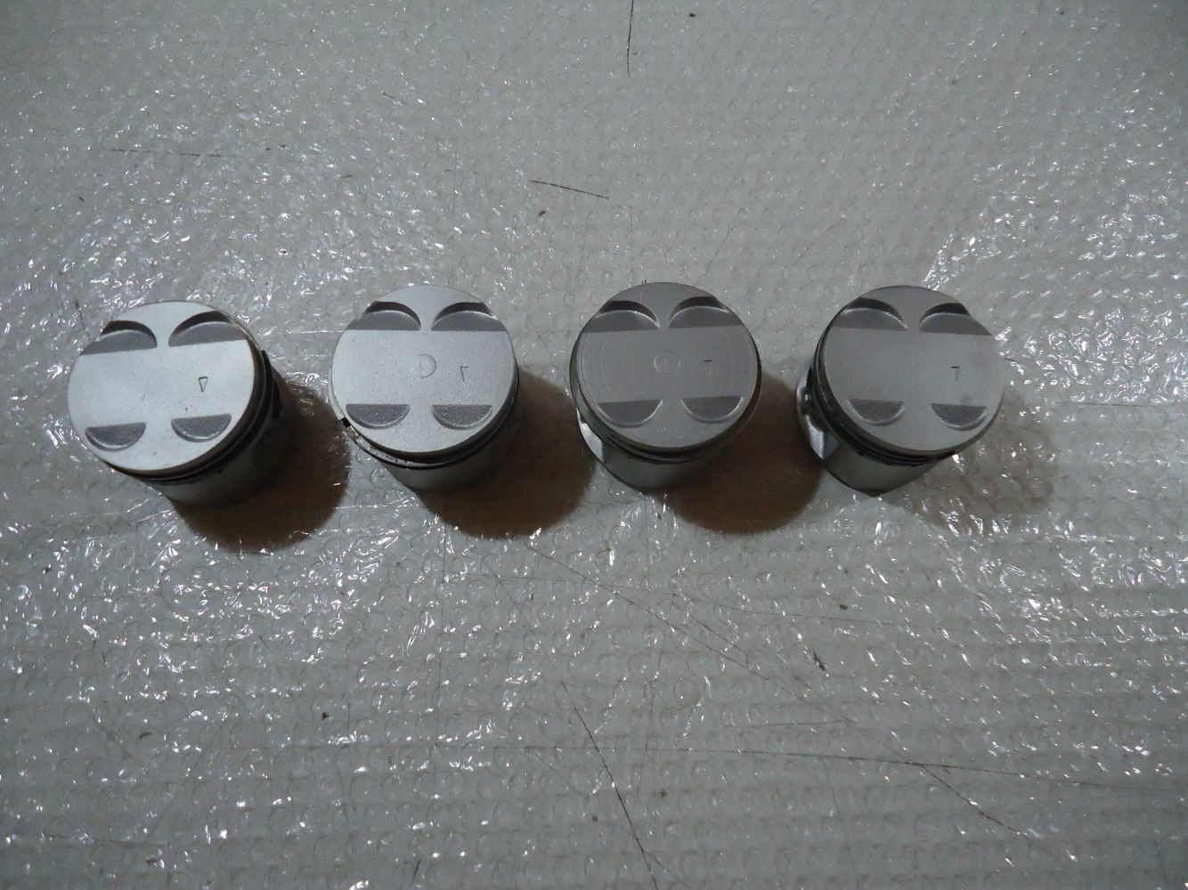 Suzuki GSX750E Pistons & Rings GSX750 Engine Piston