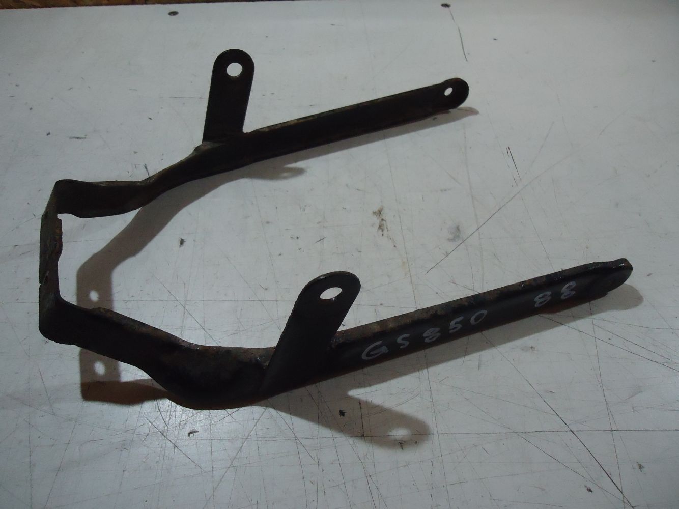 Suzuki GS850G Rear Mudguard Support Frame Bracket GS850