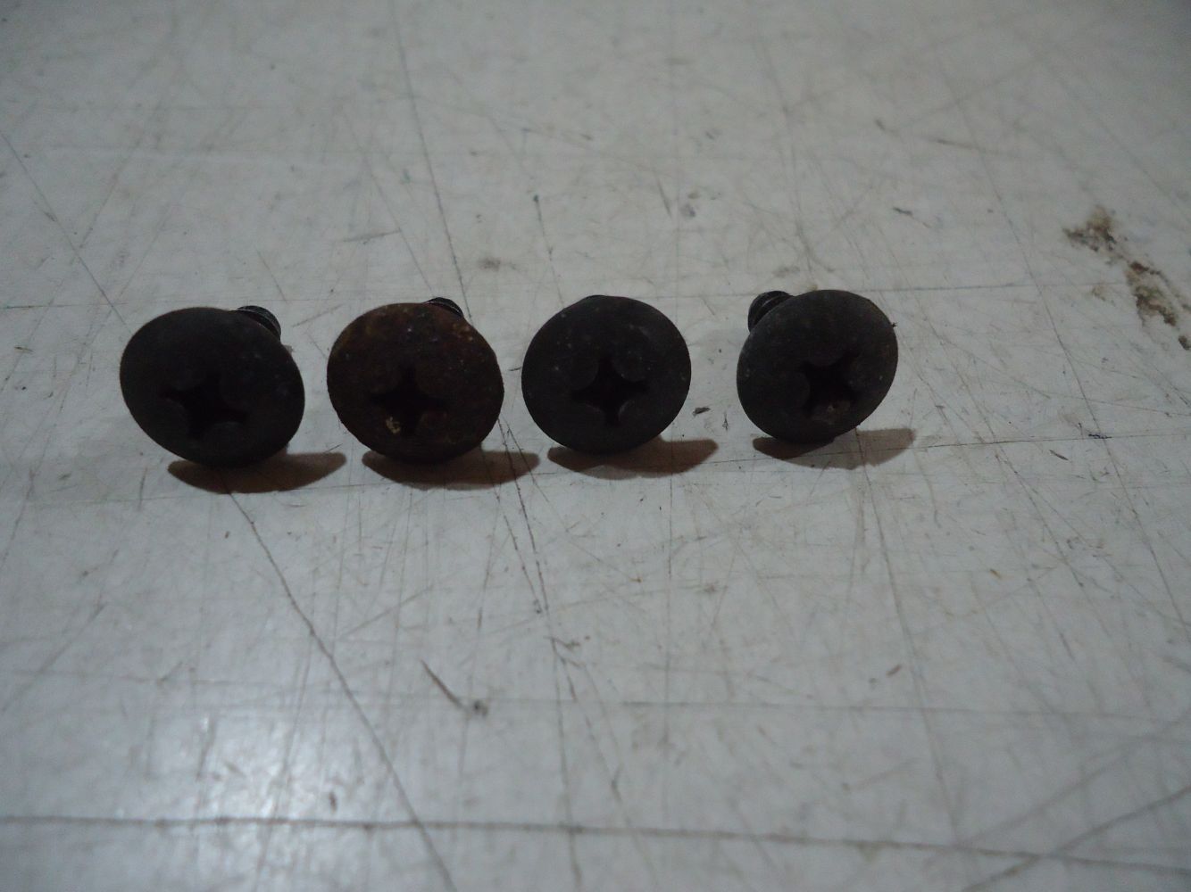 Yamaha YZF1000R Thunderace Clock Mount Screws YZF1000