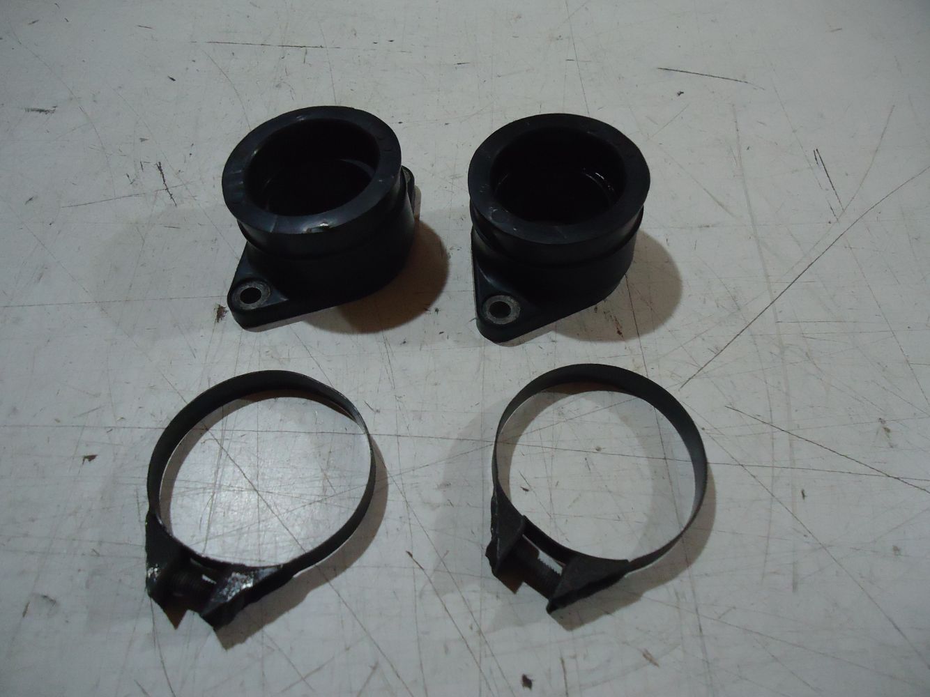 Honda CB250N Superdream Carb Inlet Manifold Rubbers CB250 Carburettor
