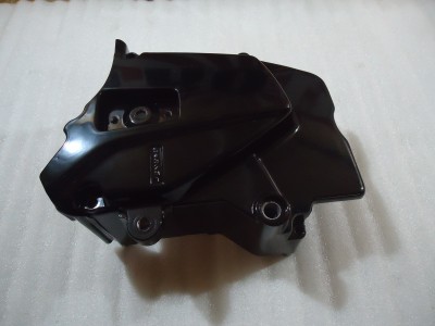 Kawasaki GPZ1100A Unitrak Engine Sprocket Cover Casing GPZ1100