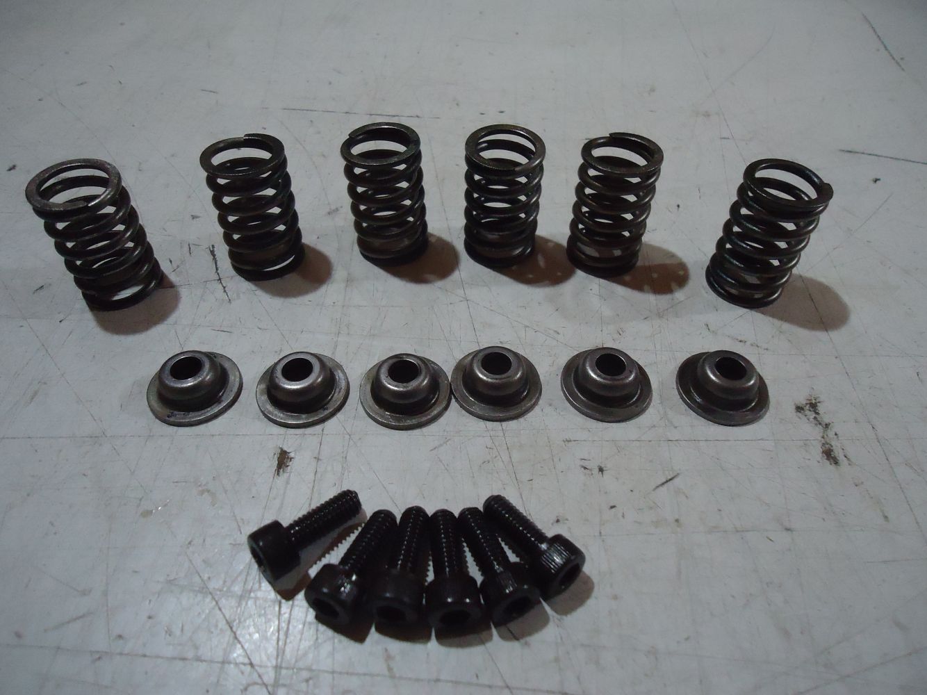 Kawasaki GPZ1100A Unitrak Engine Clutch Springs & Bolts GPZ1100