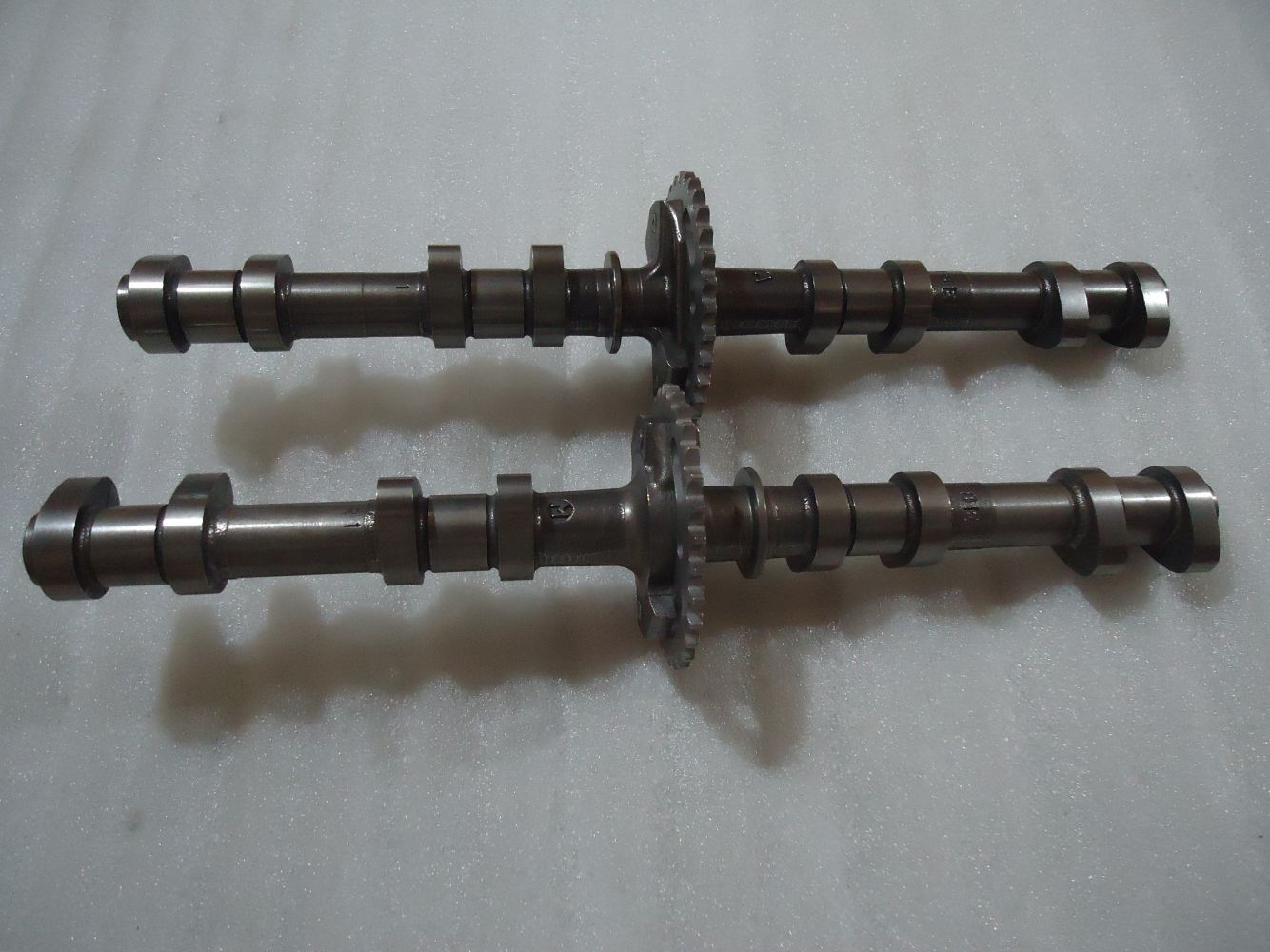 Suzuki RF600R Engine Camshafts RF600 Inlet Exhaust Camshaft