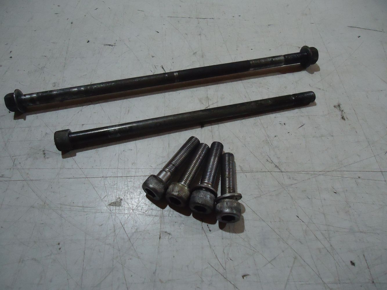 Yamaha YZF1000R Thunderace Engine Mount Bolts YZF1000