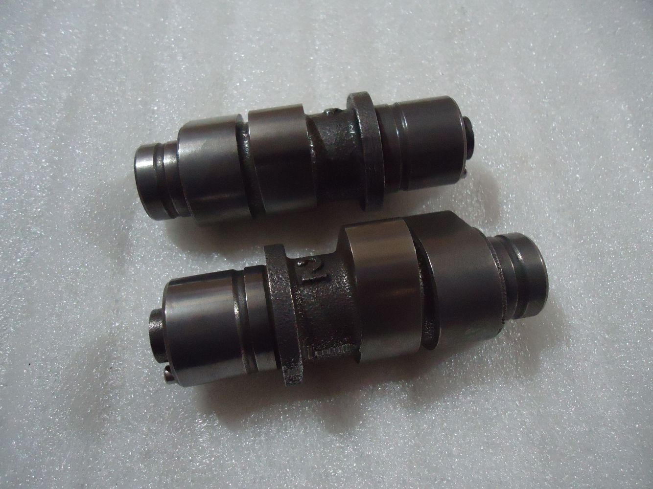Yamaha XV500 Virago Engine Camshafts XV 535 Front Rear Camshaft