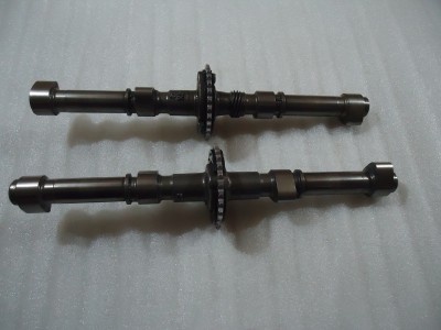 Suzuki GS750 Engine Camshafts GS 750 Inlet Exhaust Camshaft