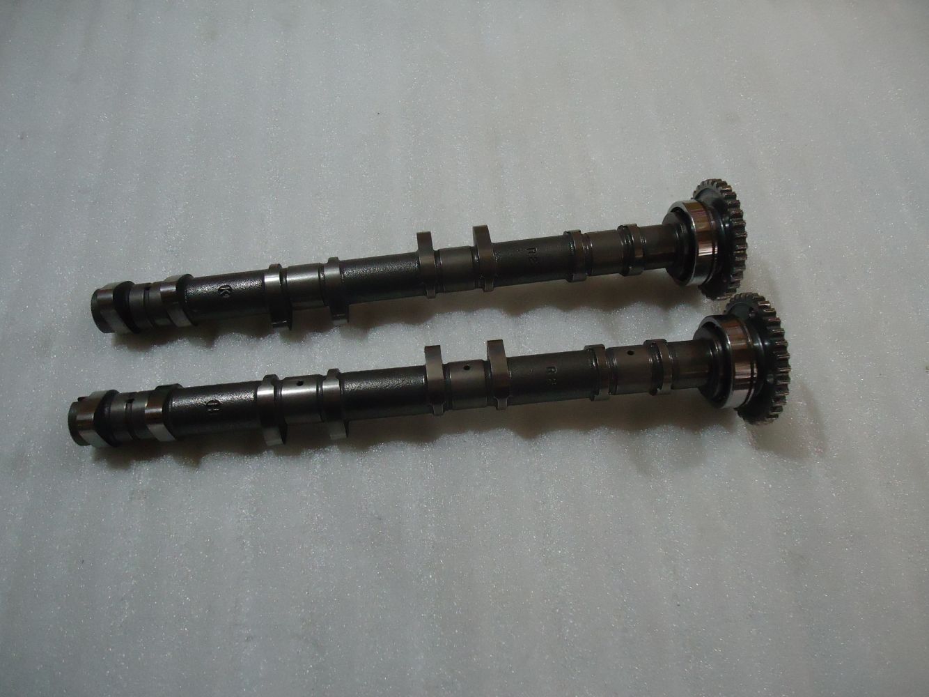 Suzuki GSXR600 SRAD Engine Camshafts GSX-R 600 Inlet Exhaust Camshaft