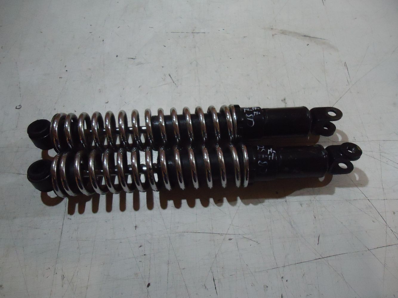 Honda CB750F2 Rear Shock Absorbers CB750 SOHC Shocks