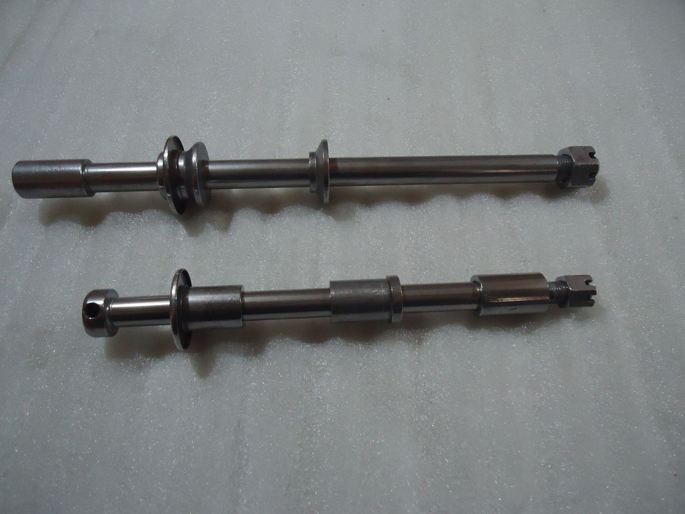 Suzuki GS850G Front Rear Wheel Spindle Axles GS850 Spindles