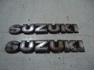 Suzuki GS550E Fuel Tank Badges GS550 Petrol Tank Badge