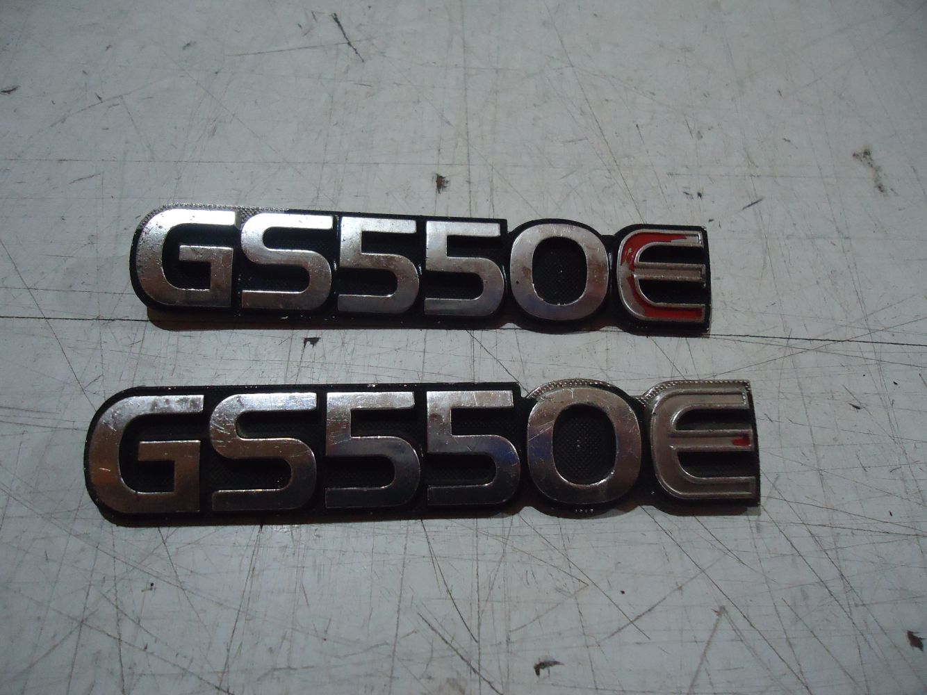 Suzuki GS550E Side Panel Badges GS550 Badge
