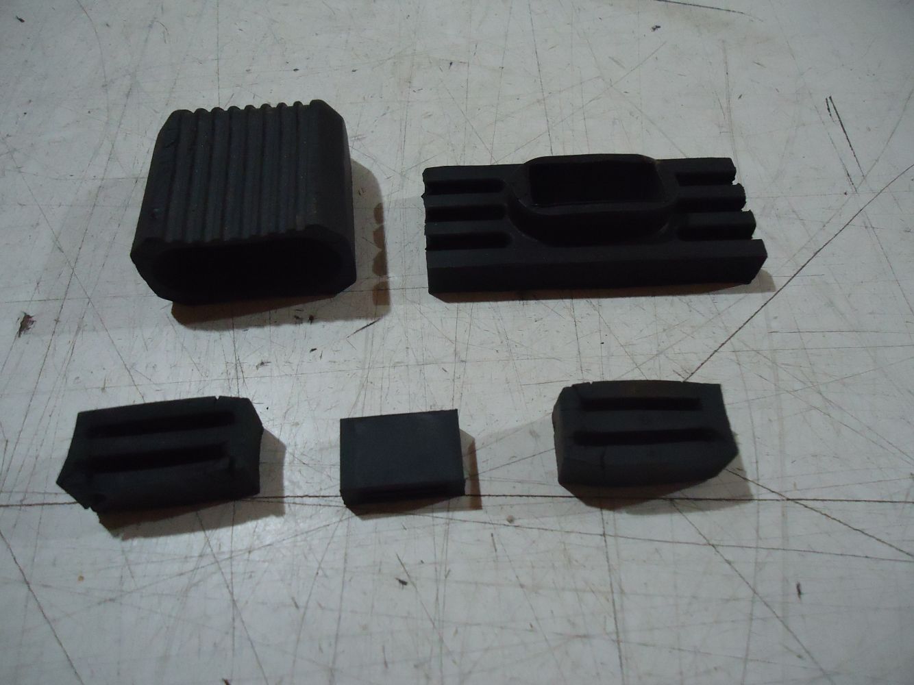Kawasaki GPZ1100A Unitrak ECU Mount Rubbers GPZ1100