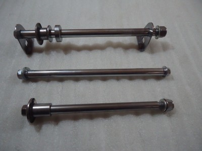 Suzuki GSX750F Front & Rear Wheel Spindles GSX750 Swingarm Axle Spindle