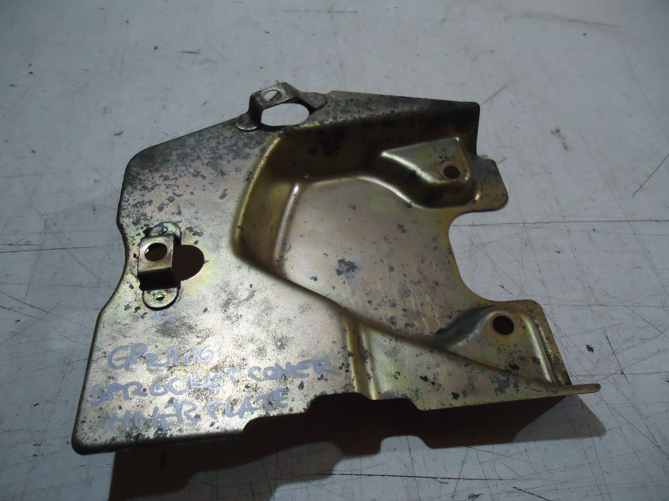 Kawasaki GPZ1100A Unitrak Inner Sprocket Cover GPZ1100