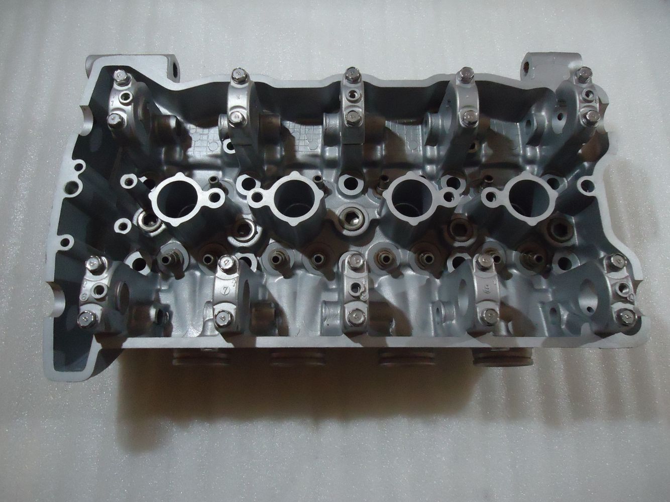 Kawasaki GPZ900R Engine Cylinder Head GPZ900 ZX900A