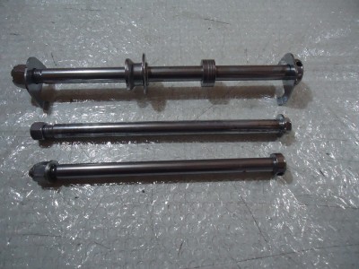 Suzuki GSX550ES Front Rear Wheel Spindles GSX550 Swingarm Axle Spindle