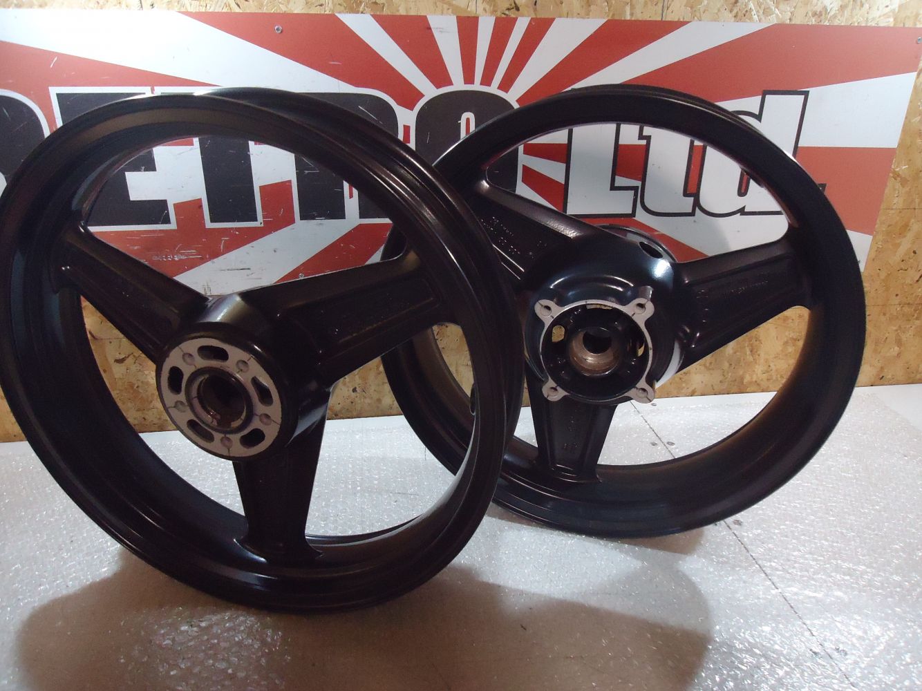 Kawasaki 750 Zephyr Restored Wheels ZR750 Front Rear Wheel Rim